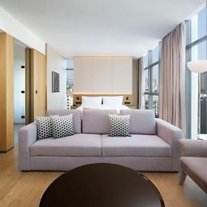 Executive Queen Room
